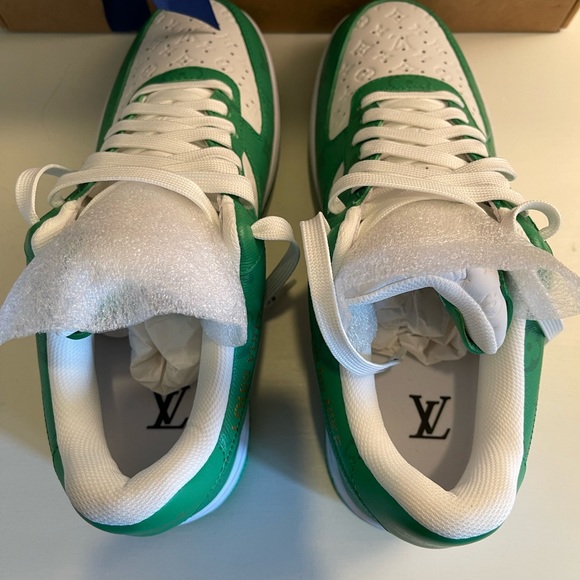 💚New!! Extremely RARE Louis Vuitton x Nike Air Forces! Green men’s size 9💚 - Picture 9 of 11